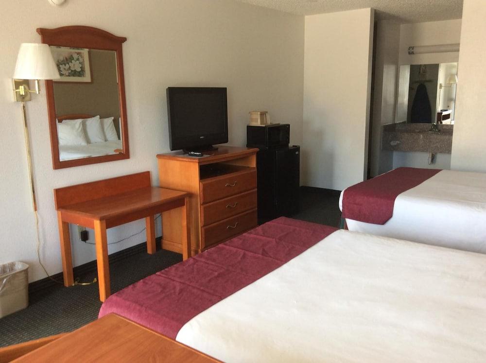 Sagamar Inn photo 25