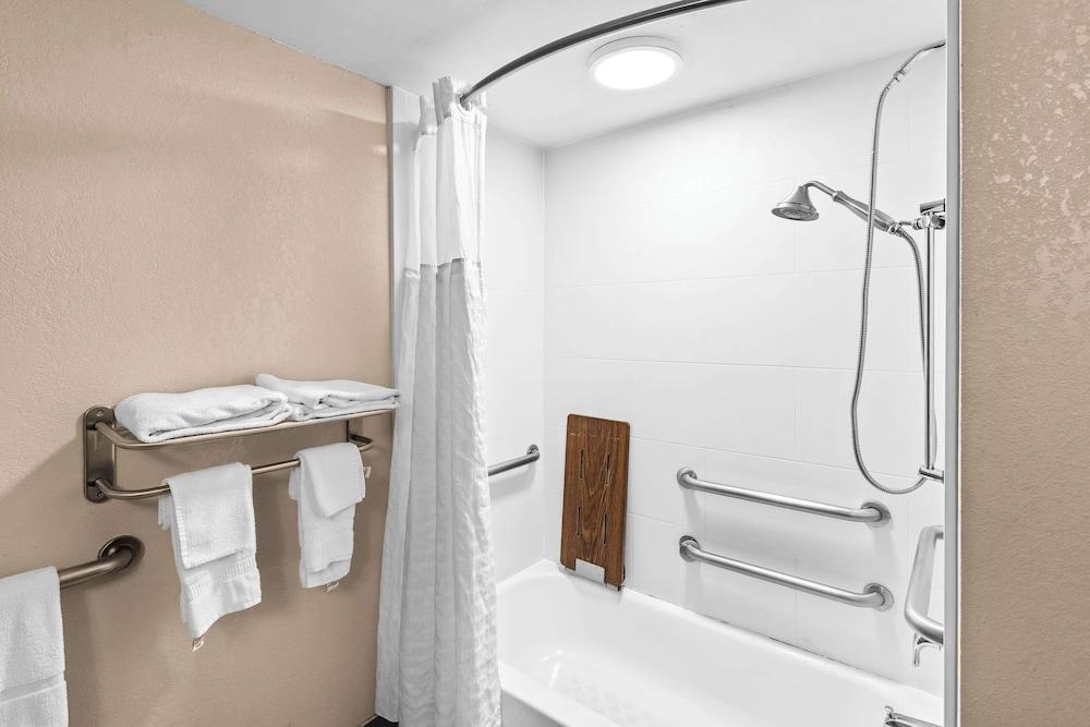 Comfort Inn & Suites Heath - Newark South photo 20