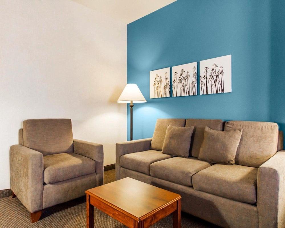 Sleep Inn & Suites Evansville - Casper photo 20