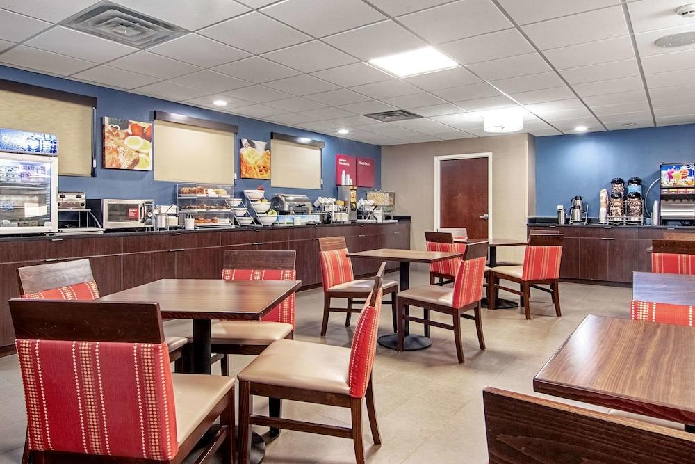 Comfort Suites Knoxville Airport photo 37
