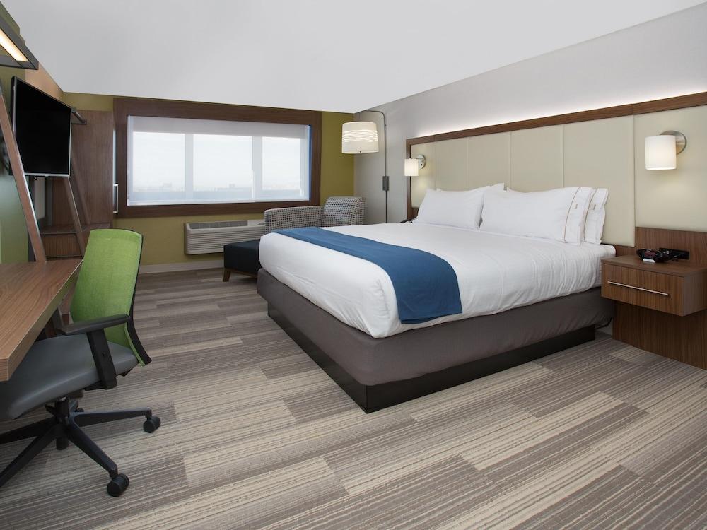 Holiday Inn Express & Suites Decatur by IHG photo 26