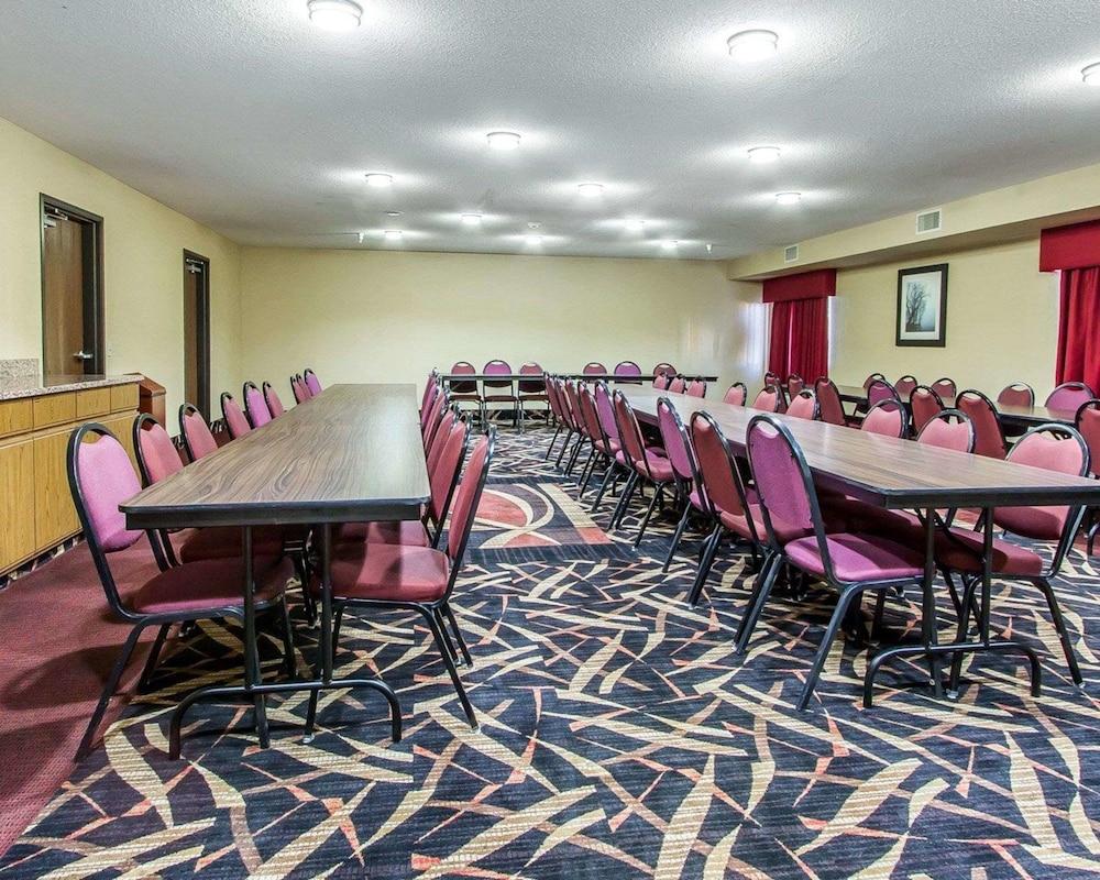 Quality Inn & Suites Mount Pleasant photo 31