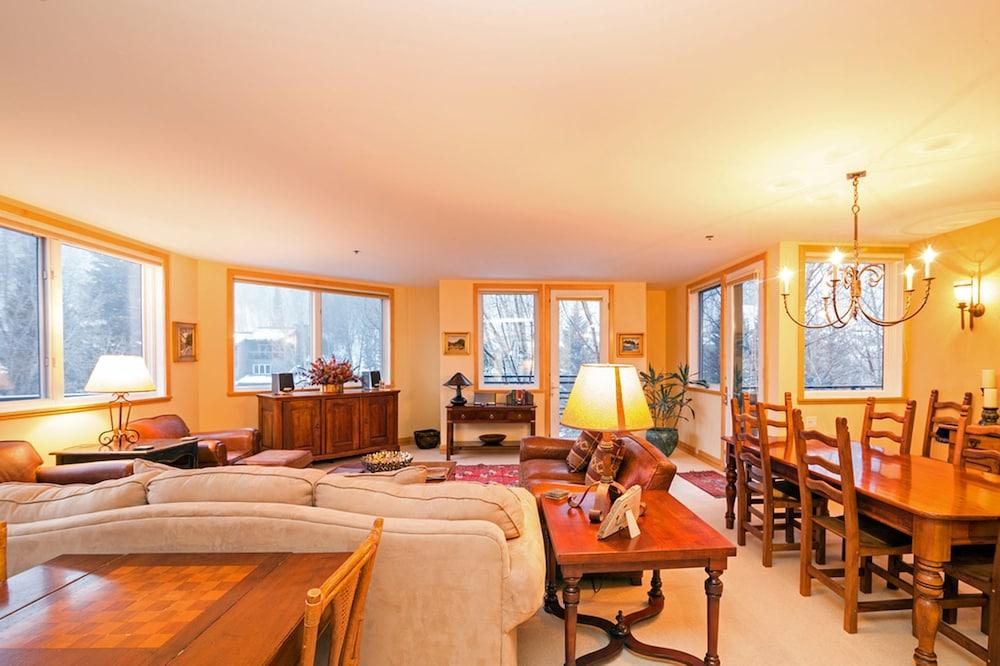 Ice House Suites and Condominiums photo 26