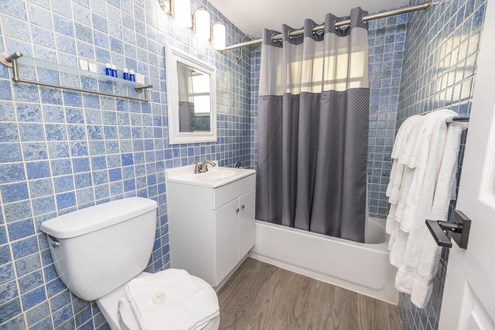 Suites on South Beach photo 28