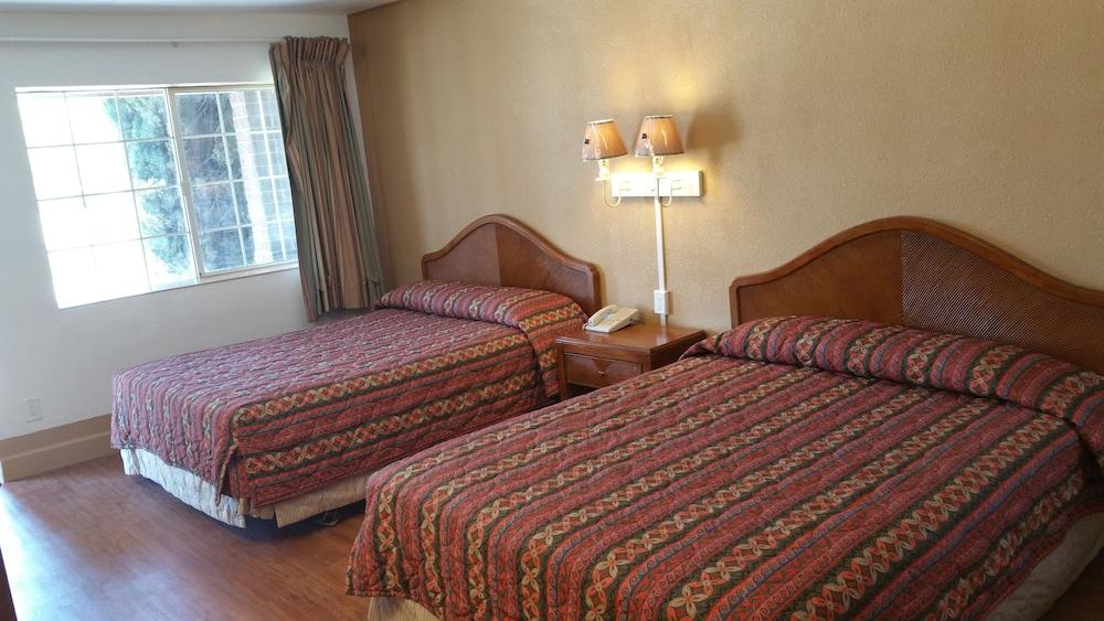 Tri-State Inn photo 11