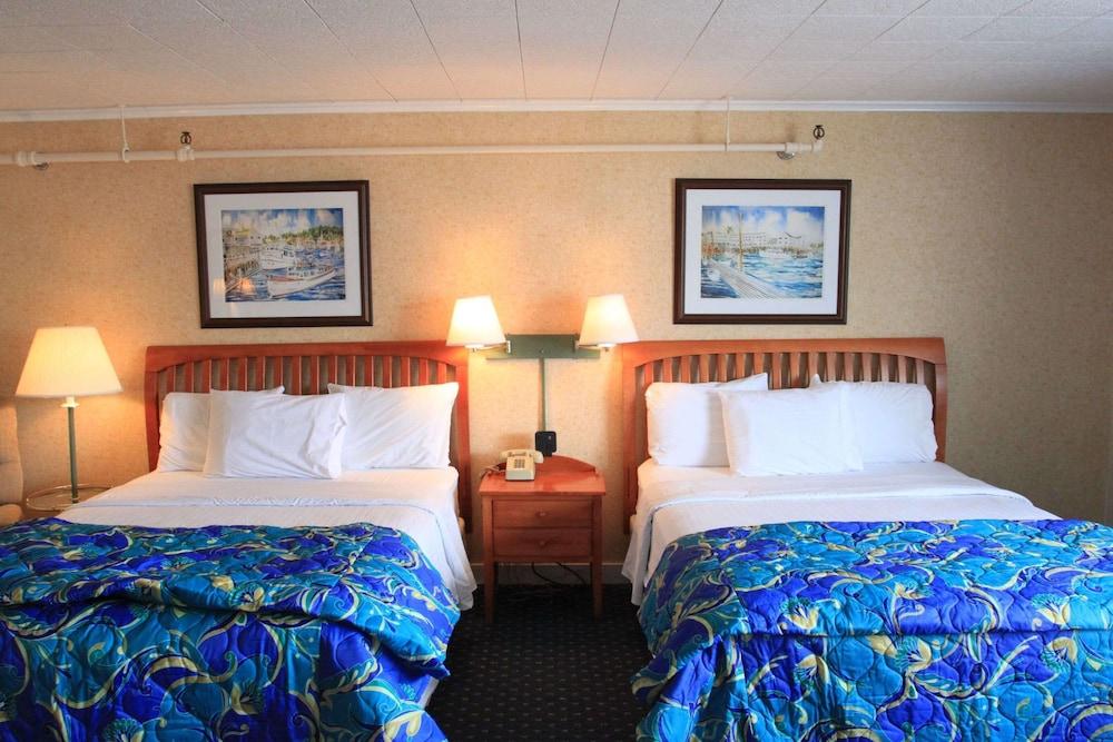 Fishermans Wharf Inn photo 53