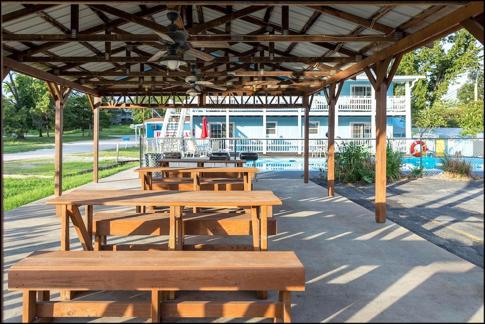 Marina Inn & Event Center photo 18