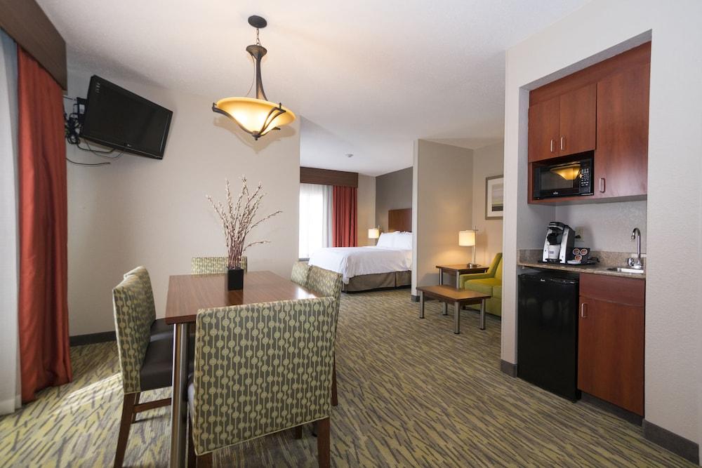 Holiday Inn Express & Suites Vicksburg by IHG photo 11