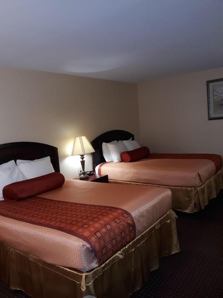 Rodeway Inn photo 4