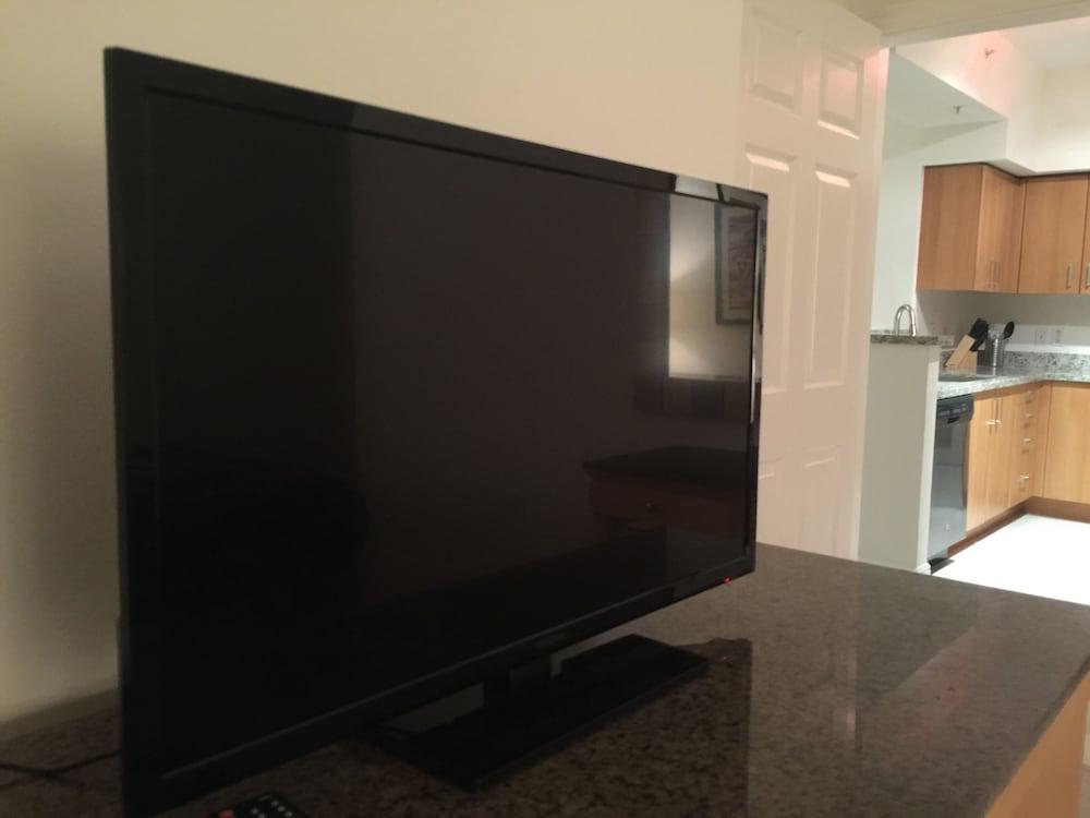 LYX Suites at Merrick Park in Coral Gables photo 75