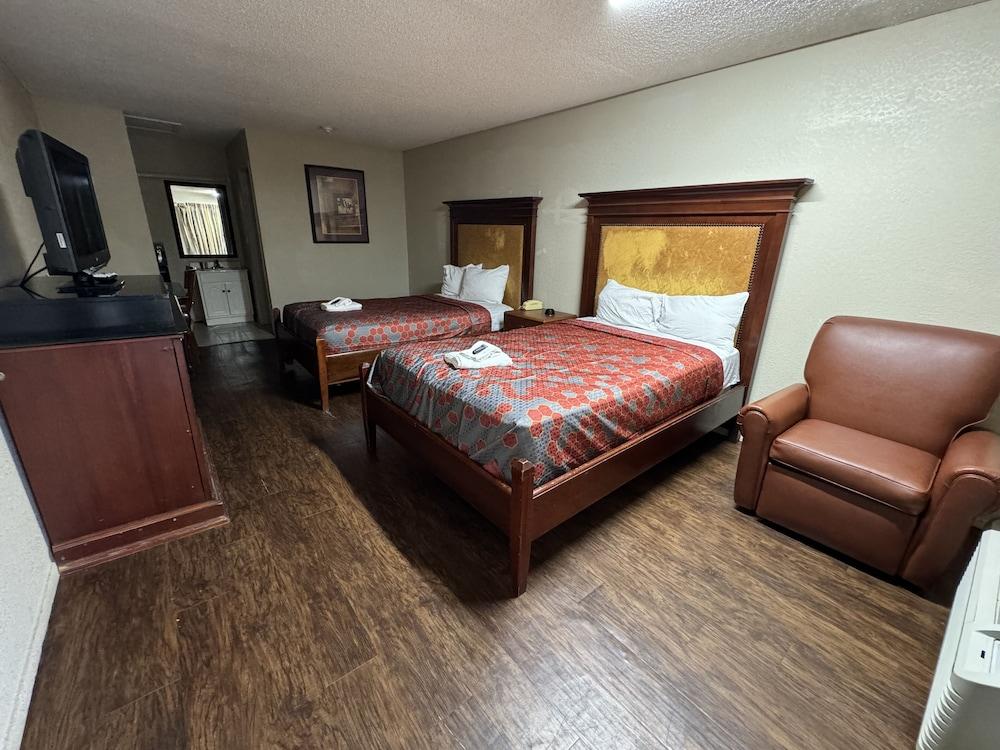 Great Western Inn & Suites photo 4