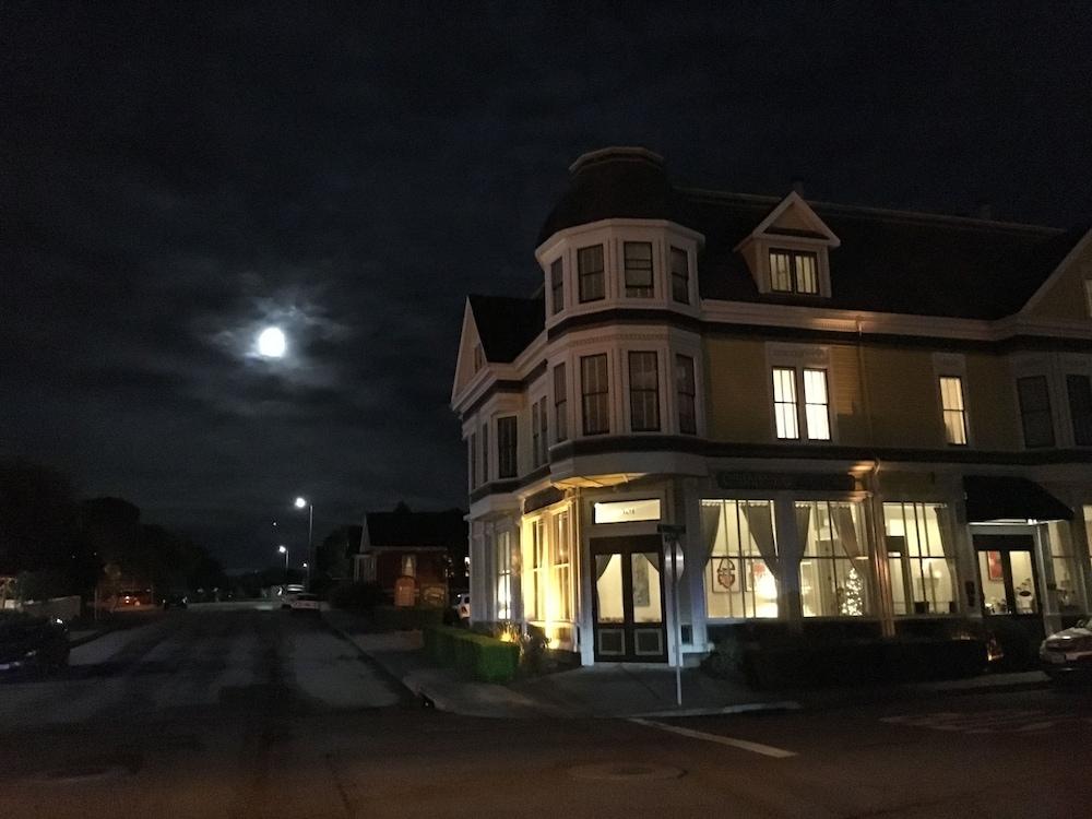 Carter House Inns photo 10
