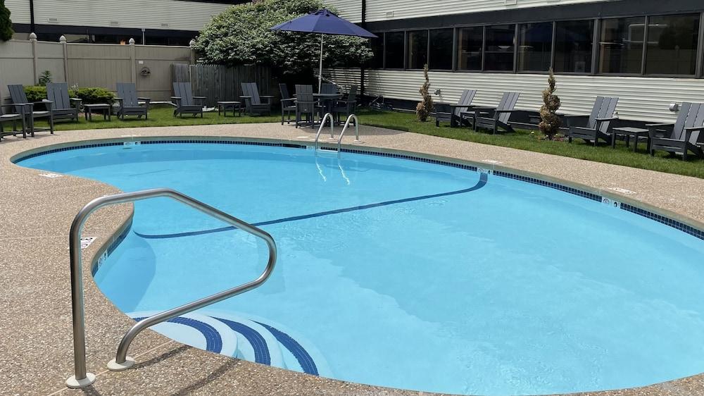 Clarion Inn Nashua photo 10
