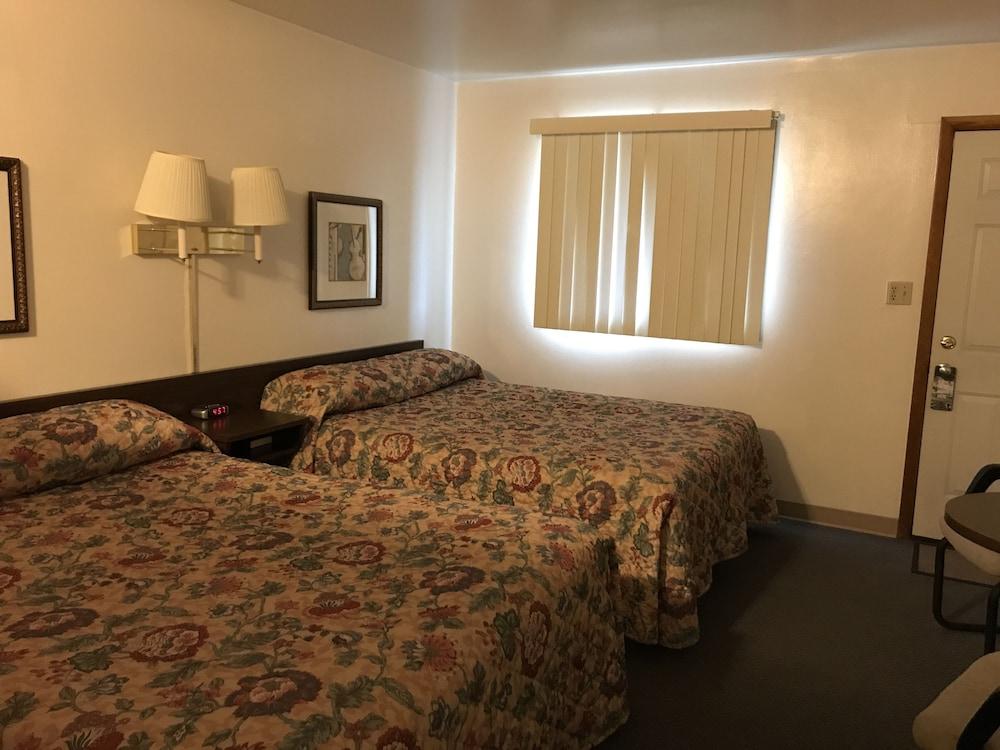Motel Grand photo 22