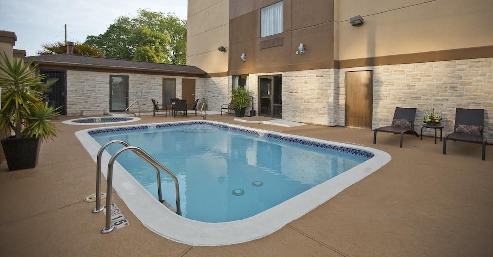 Holiday Inn & Suites Spring- The Woodlands Area by IHG photo 34