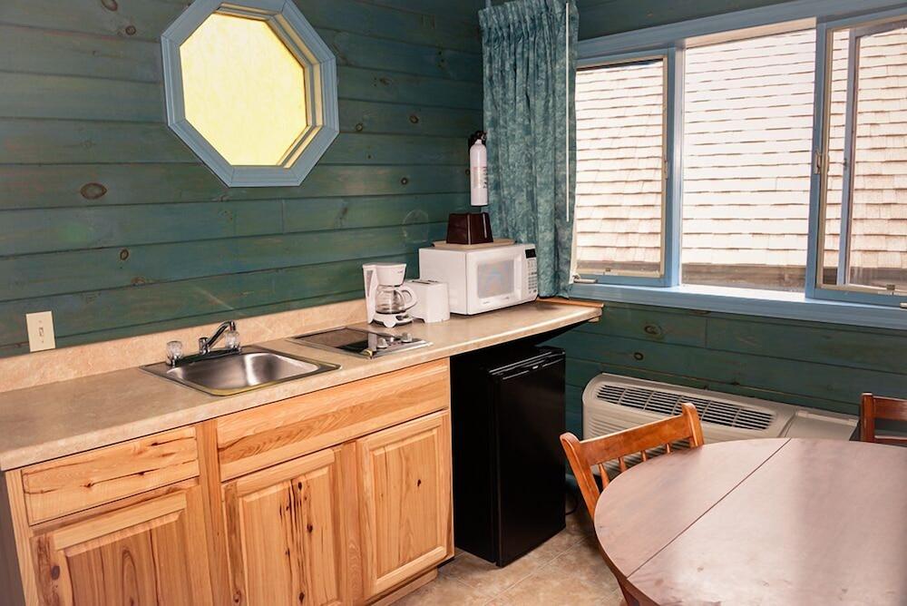 Lake Crest Inn photo 28