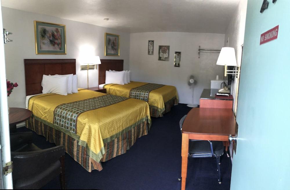 Best Budget Inn photo 27