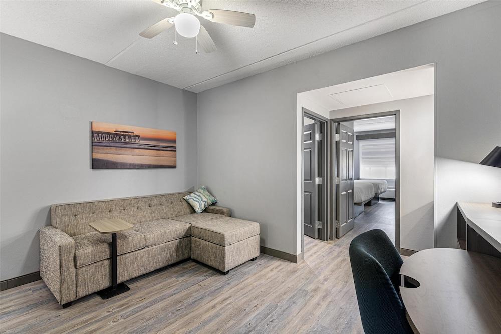 Best Western Plus Savannah Gateway photo 14