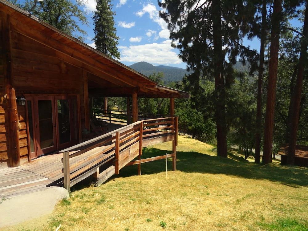 Evergreen Haus photo 47