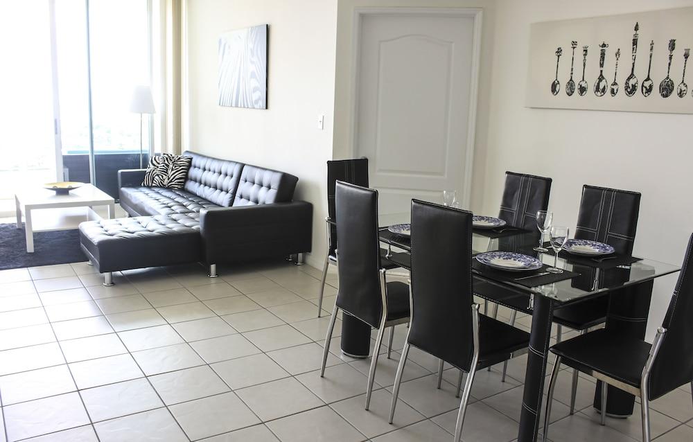 Best Holiday Suites photo 31
