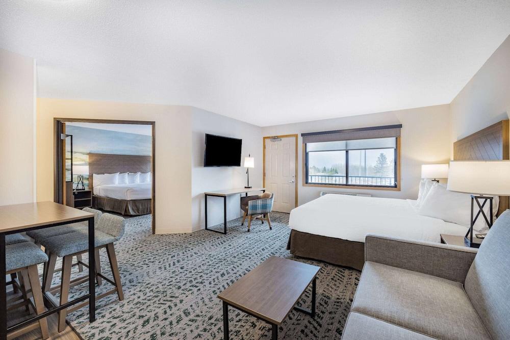 AmericInn by Wyndham Duluth South Black Woods Event Center photo 15