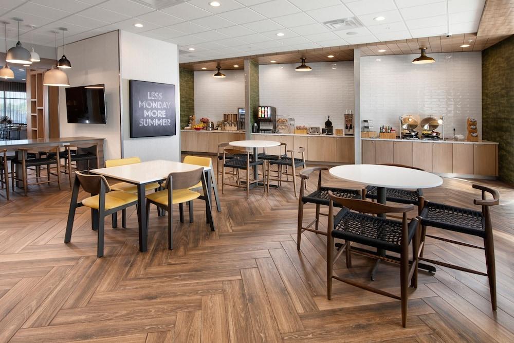 Fairfield Inn and Suites Dallas East photo 14
