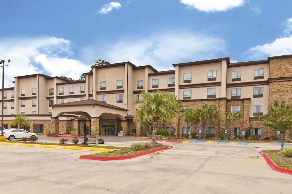 Wyndham Lake Charles Casino Area photo 11