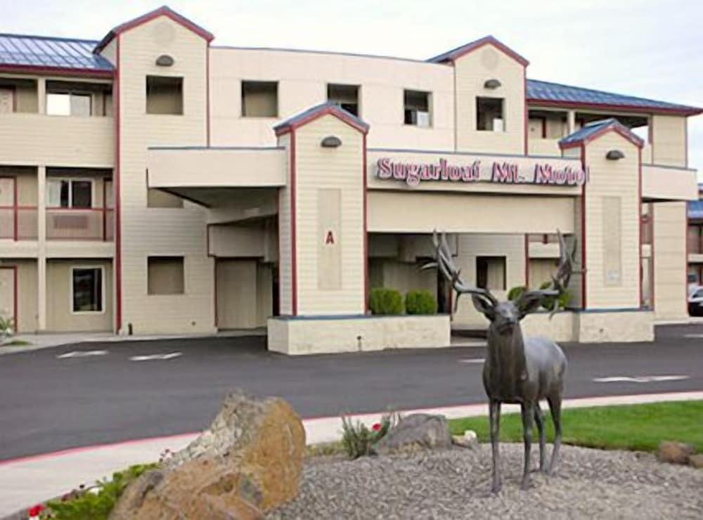 Sugarloaf Mt Motel photo 12