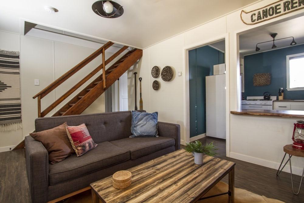 Noon Lodge at Mallard Bay photo 46