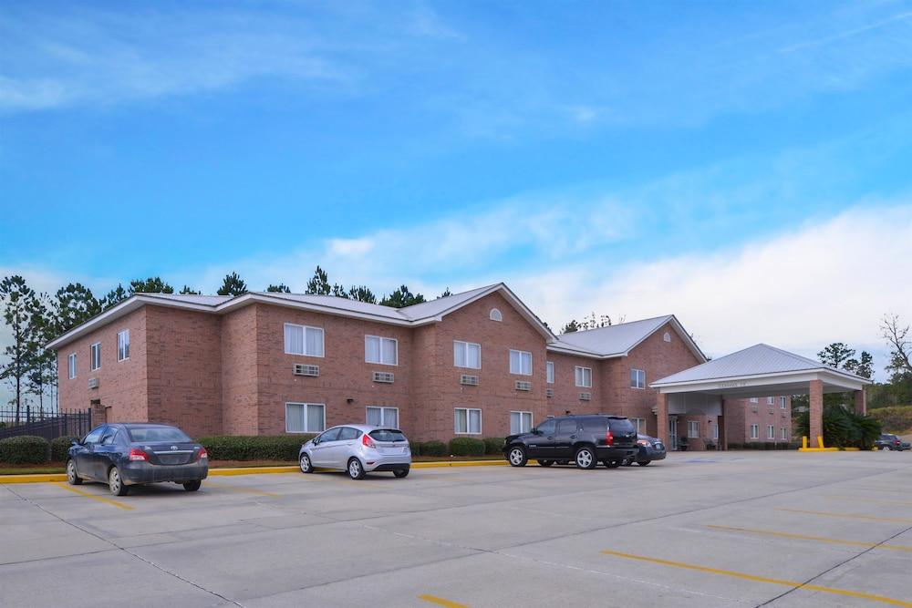 Americas Best Value Inn Wiggins photo 40