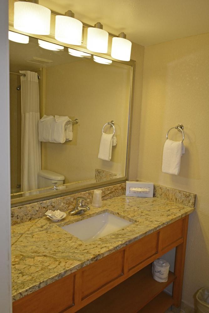 Nautilus Inn photo 25