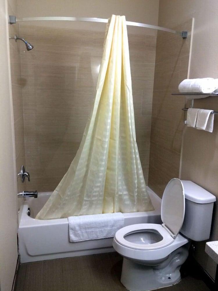Residency Suites - Cotulla photo 38