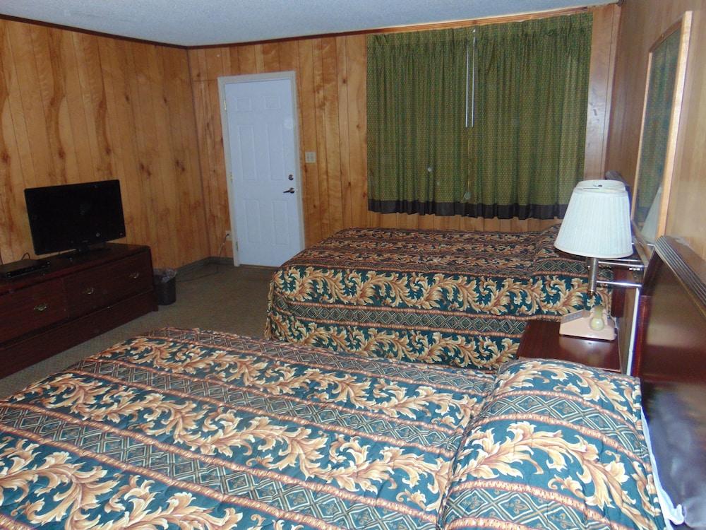 Westbrook Motel photo 6