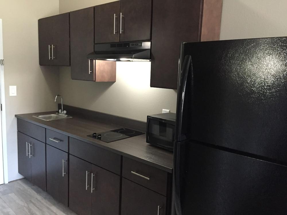 Home Inn and Suites photo 28