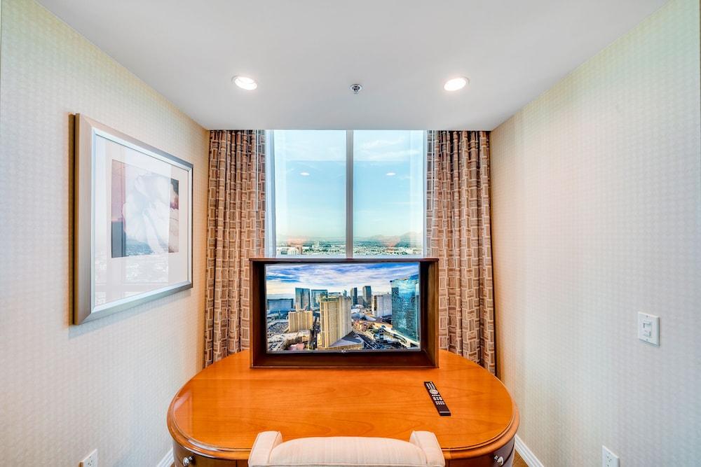 Jet Luxury Resorts @ The Signature Condo Hotel photo 51