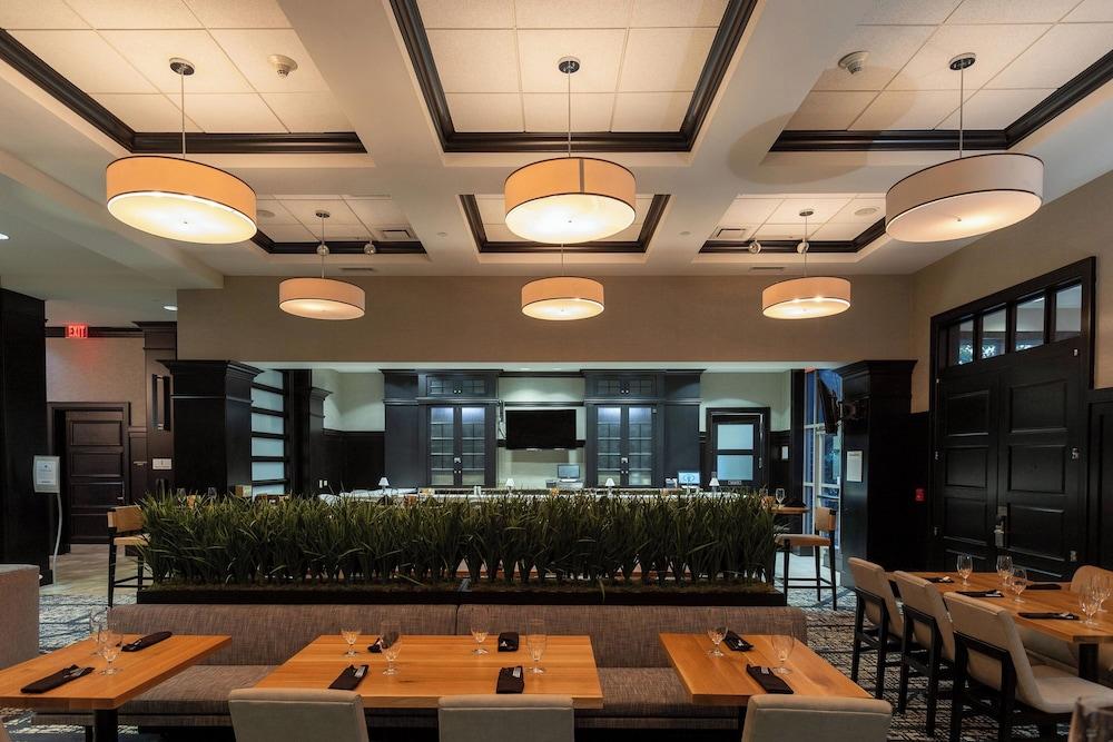 Sheraton Chicago Northbrook Hotel photo 28