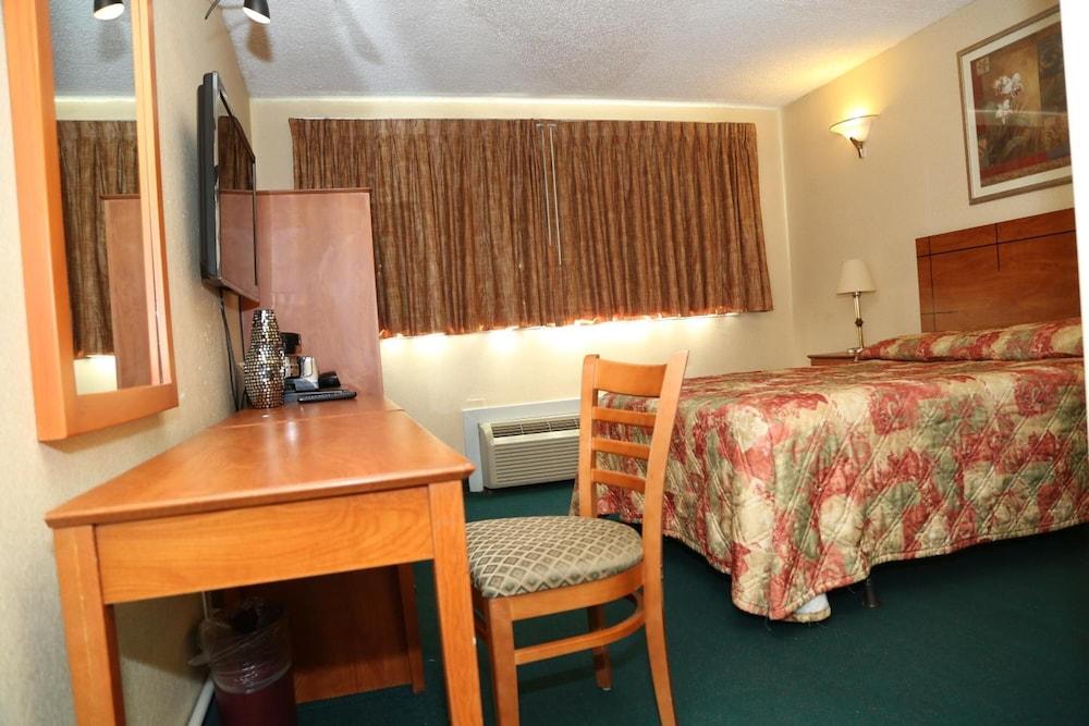 JFK Inn photo 28