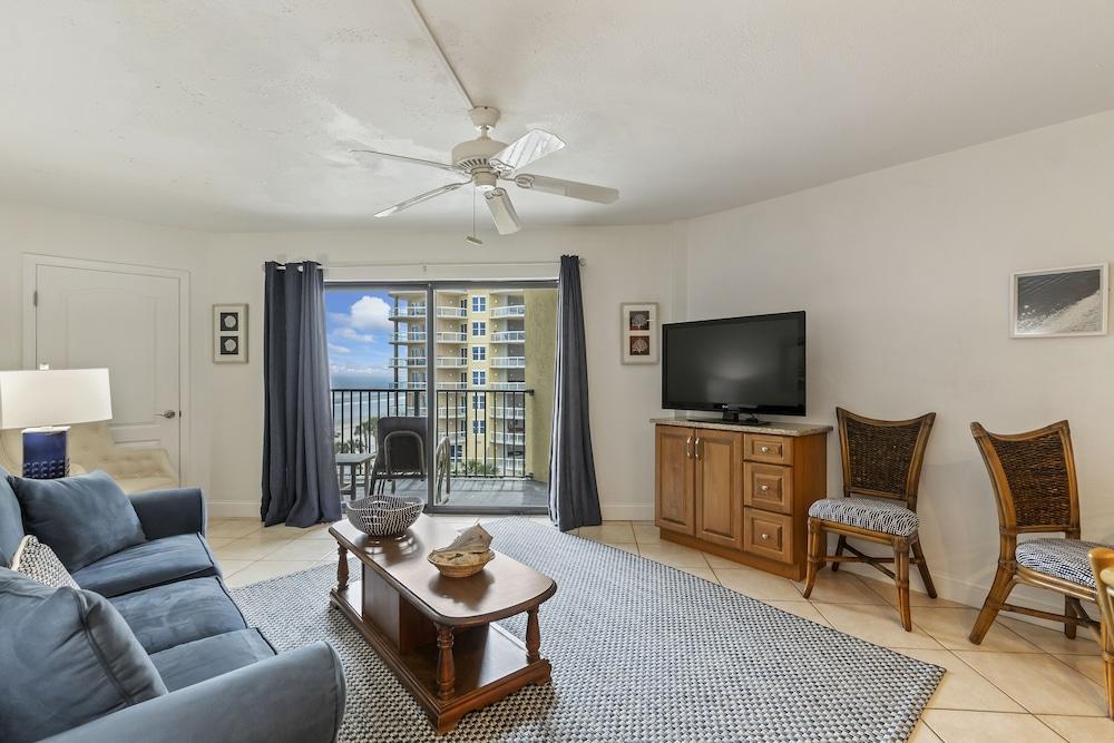 Tropical Suites at Sunglow Resort photo 96