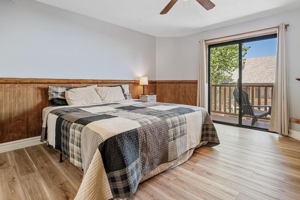 Big Bear Lakefront Lodge photo 3