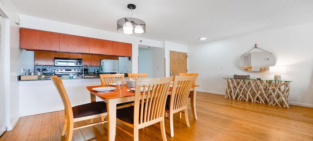 Icon Residences photo 29