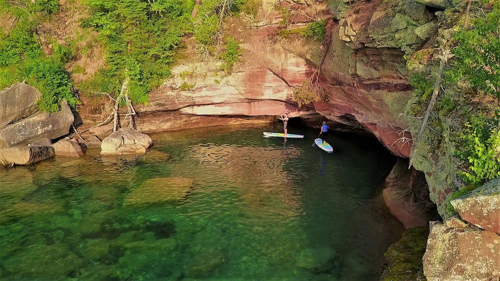 Pictured Rocks Inn & Suites photo 37