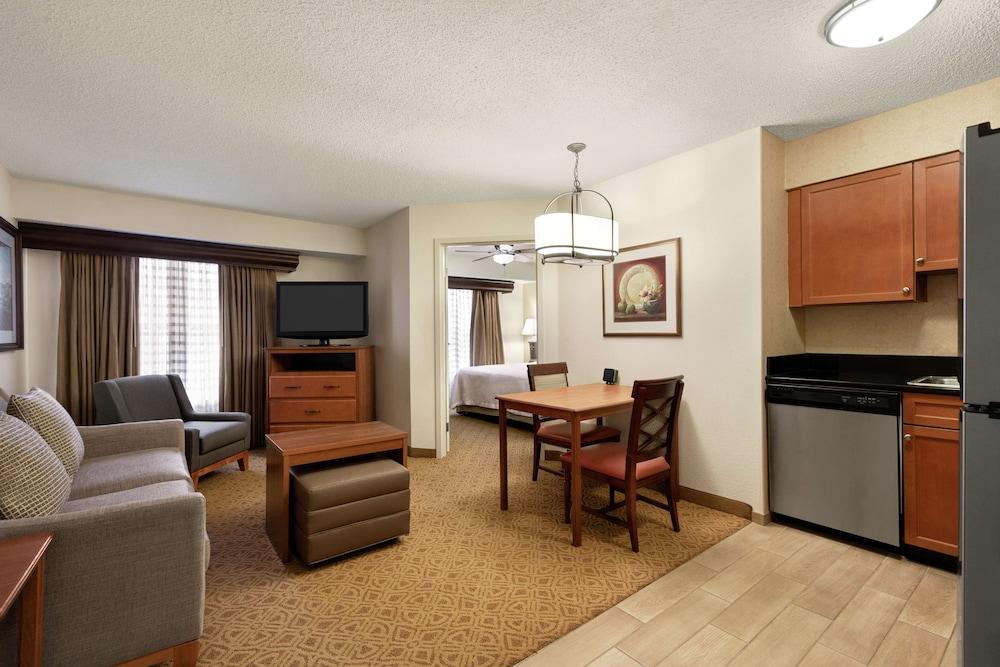Homewood Suites Dallas/Park Central photo 4