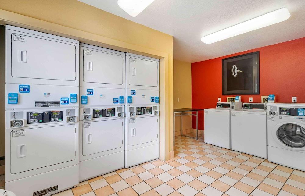 Extended Stay America Select Suites Tampa North Airport photo 24