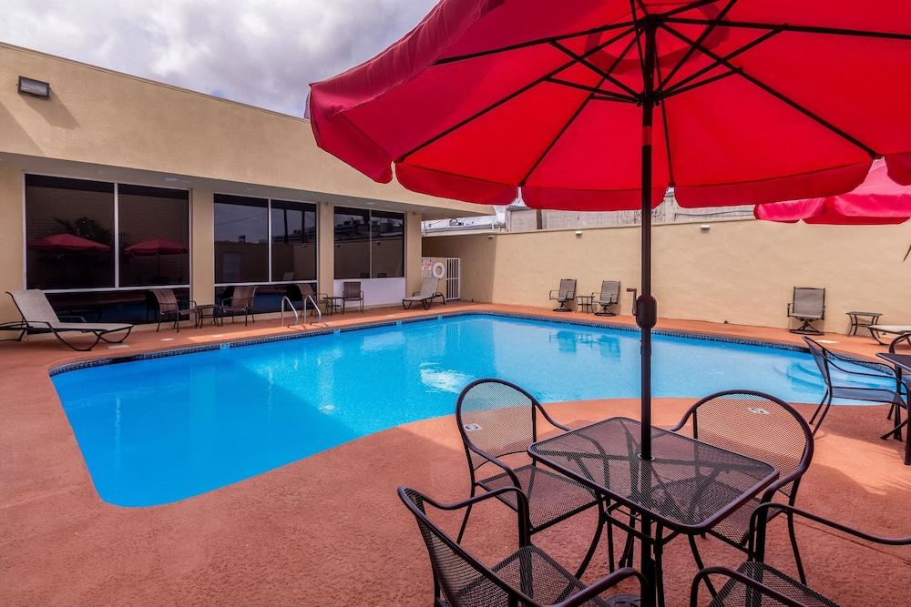 Clarion Inn near McAllen Airport photo 2