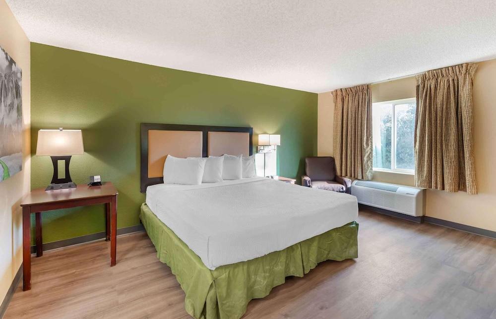 Extended Stay America Suites Los Angeles Ontario Airport photo 17