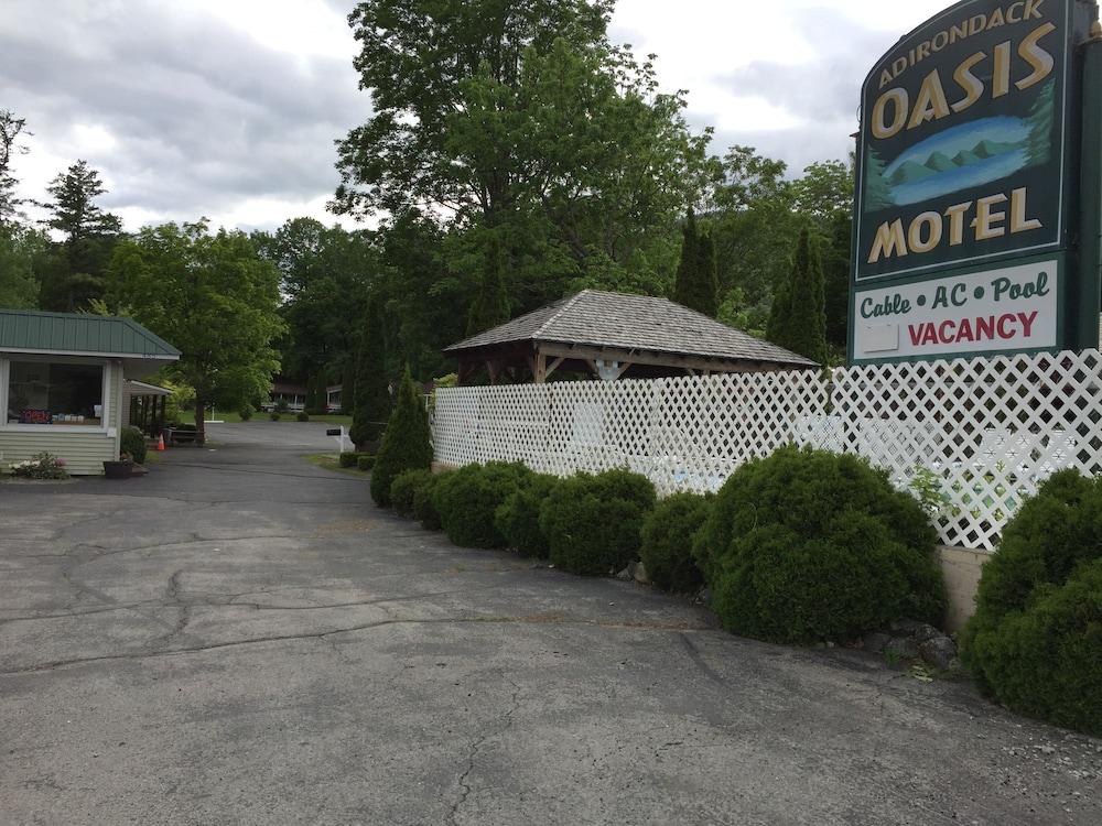 Adirondack Oasis Motel photo 7