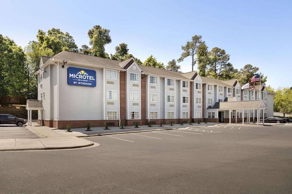Microtel Inn & Suites by Wyndham Raleigh photo 1