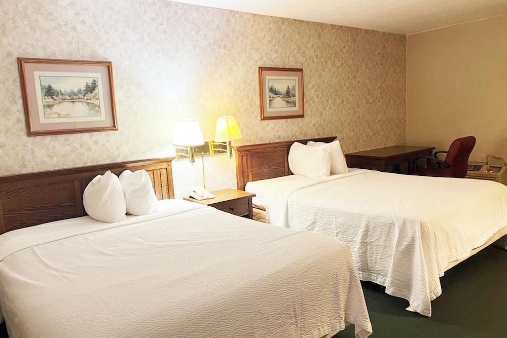 Blue Way Inn & Suites La Crosse photo 14