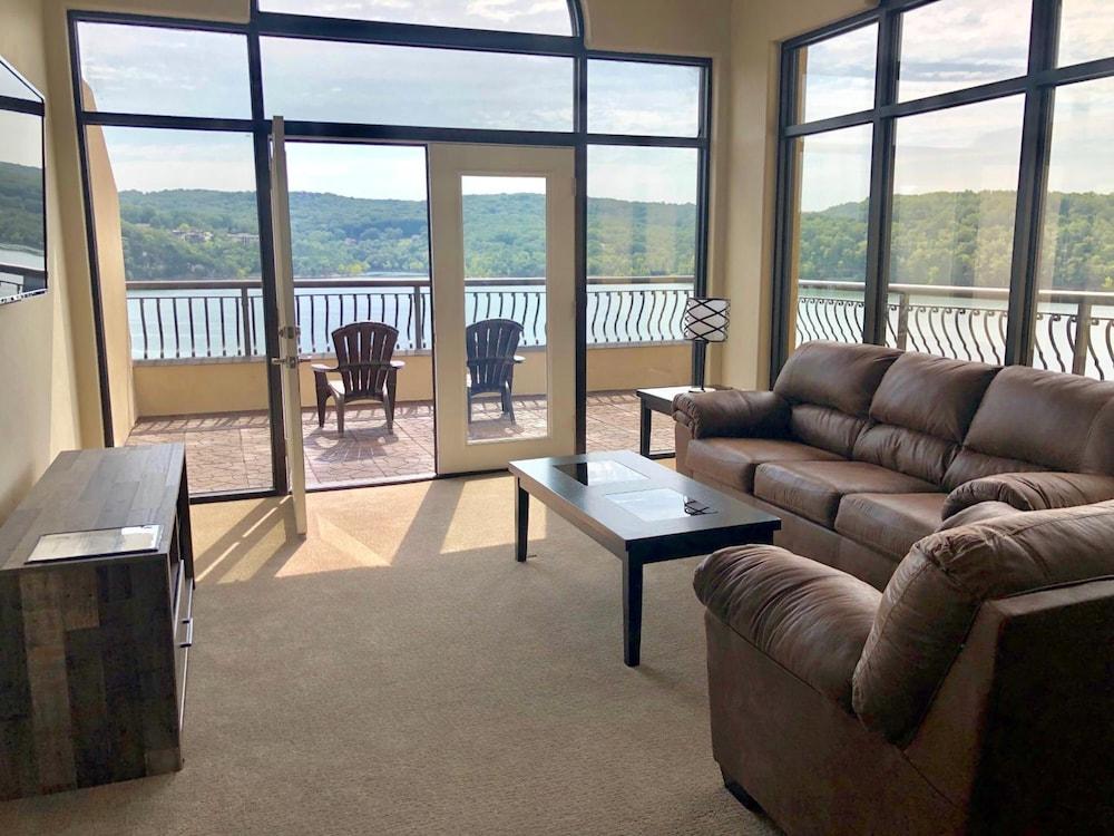 D'Monaco Luxury Resort photo 49