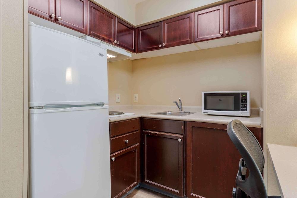 Extended Stay America Suites Houston Med Ctr Braeswood Bl photo 3